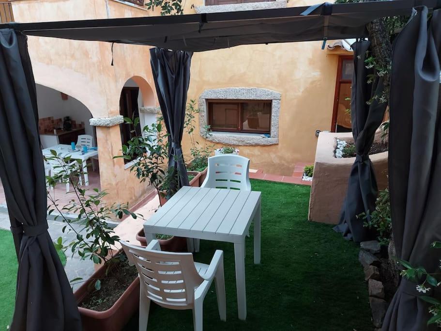 Appartamento Monolocale a due passi dal mare Olbia Esterno foto